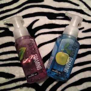 NWT Bath & Body Works Foaming Soap Set